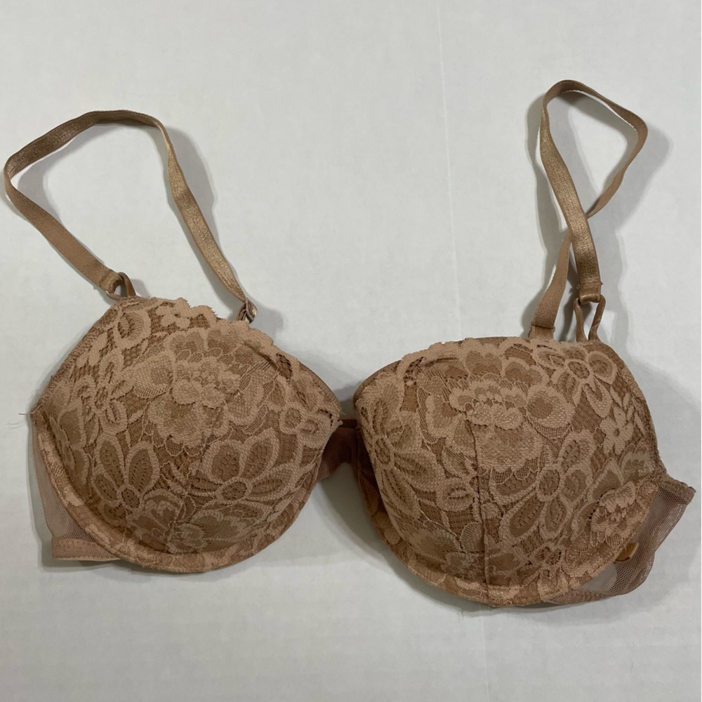 Victoria's‎ Secret Nude Lined demi Bra floral overlay size 34C